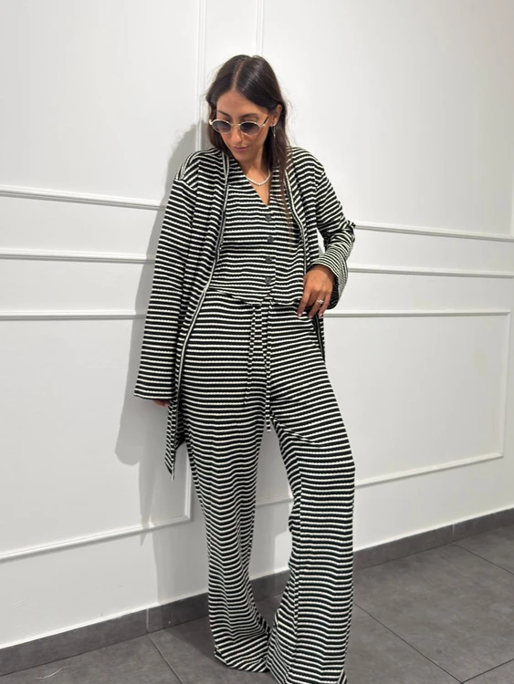 חליפת 3 חלקים - שחור לבן