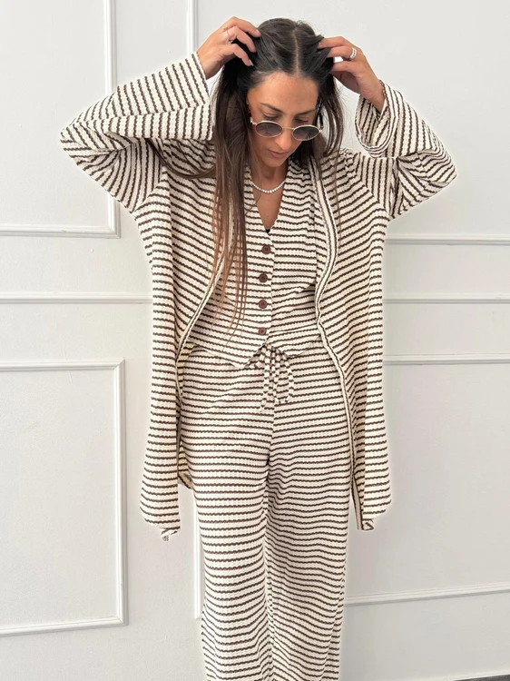 חליפת 3 חלקים - שמנת חום