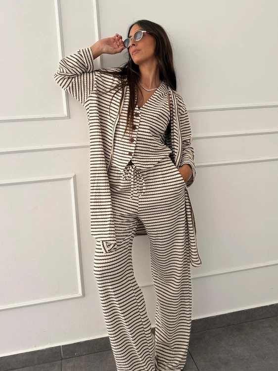 חליפת 3 חלקים - שמנת חום