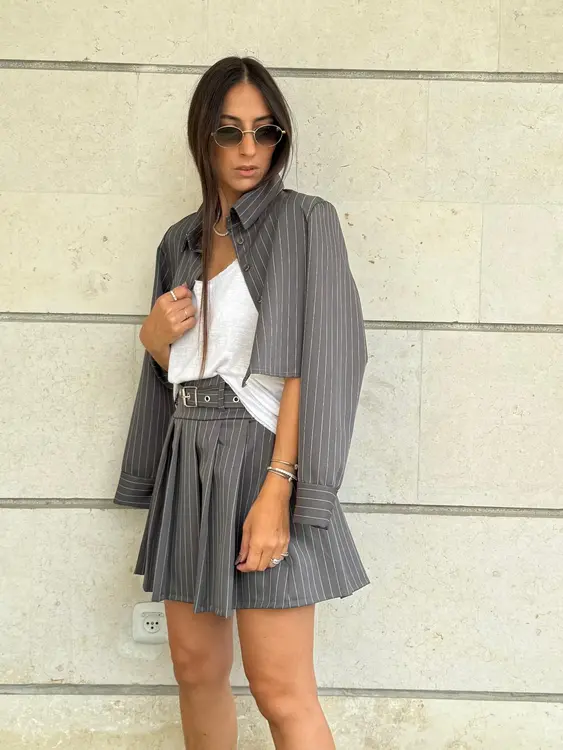 חליפת חצאית