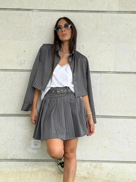 חליפת חצאית