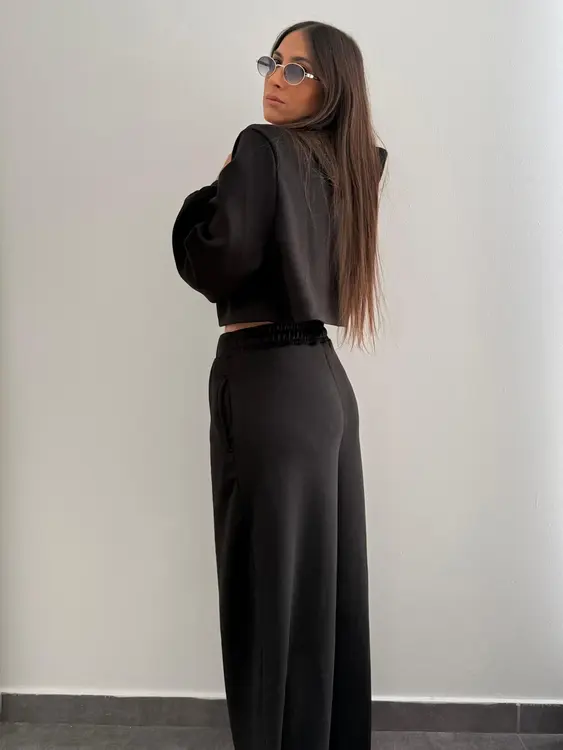 חליפת קפוצון- שחור