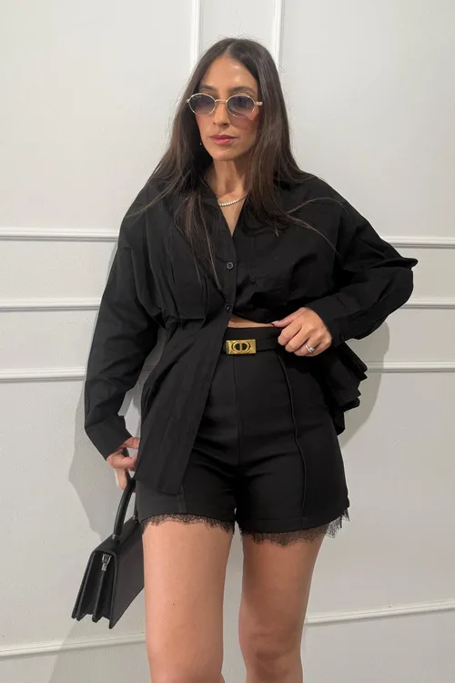 שורט מחויט פס תחרה