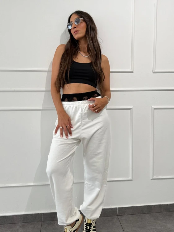 מכנס גומי שילוב תחרה