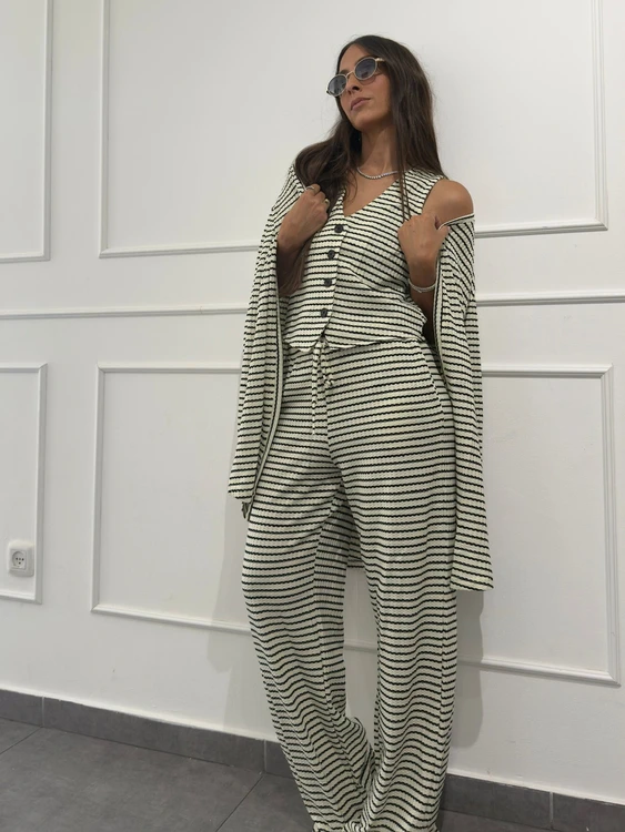 חליפת 3 חלקים - לבן שחור