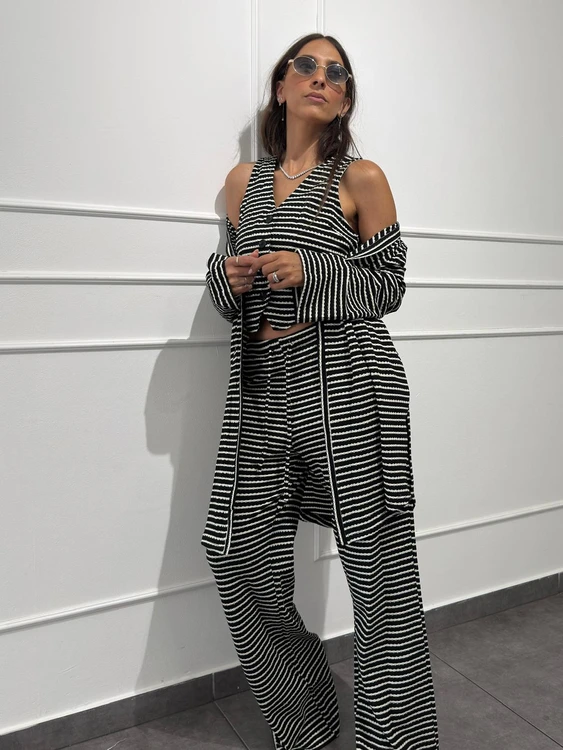 חליפת 3 חלקים - שחור לבן