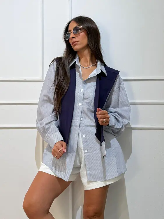 מכופתרת + צעיף לא מחובר