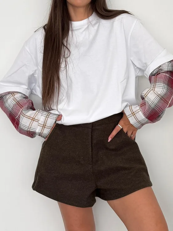 חולצה בשילוב משבצות