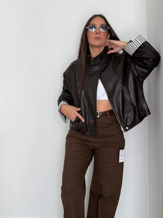 ג'קט עור שילוב פסים - חום