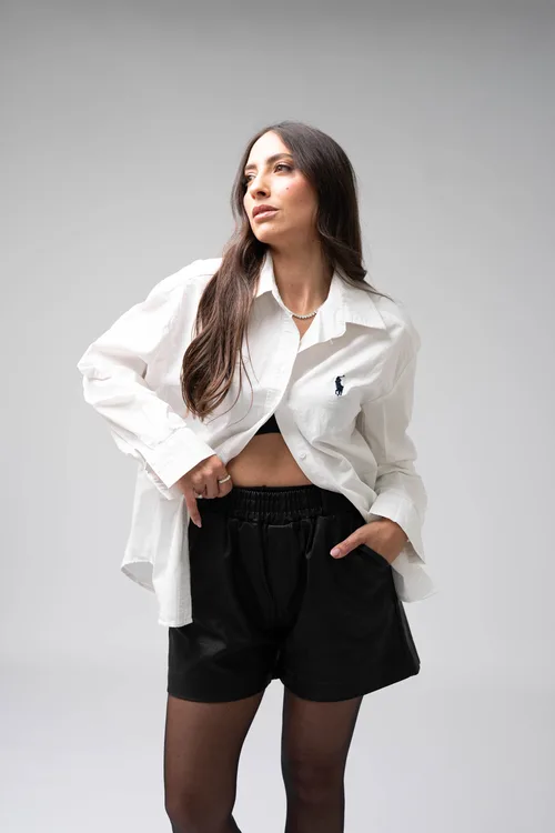 מכופתרת פולו