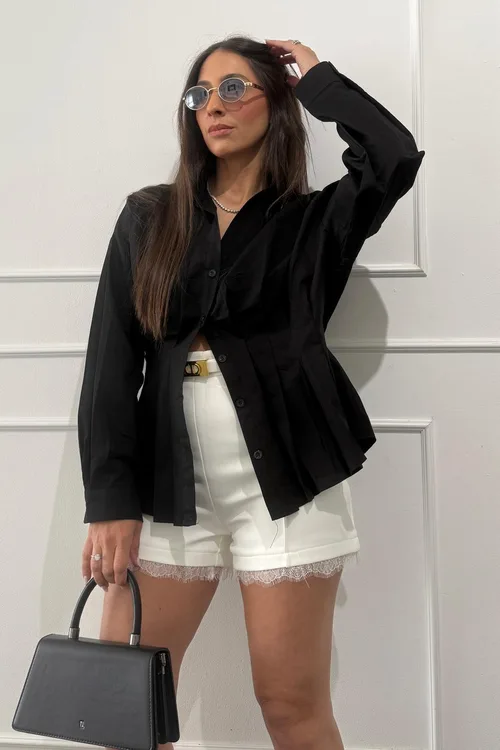 שורט מחויט פס תחרה