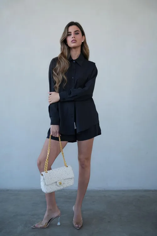 חליפה גב תחרה