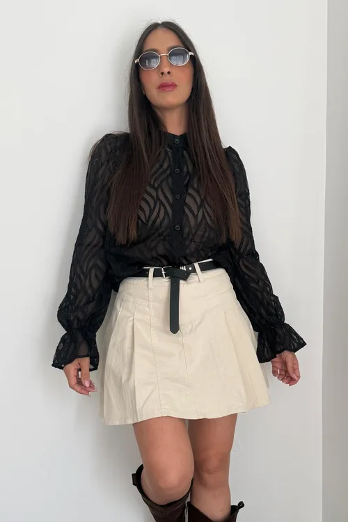 מכופתרת שיפון תחרה